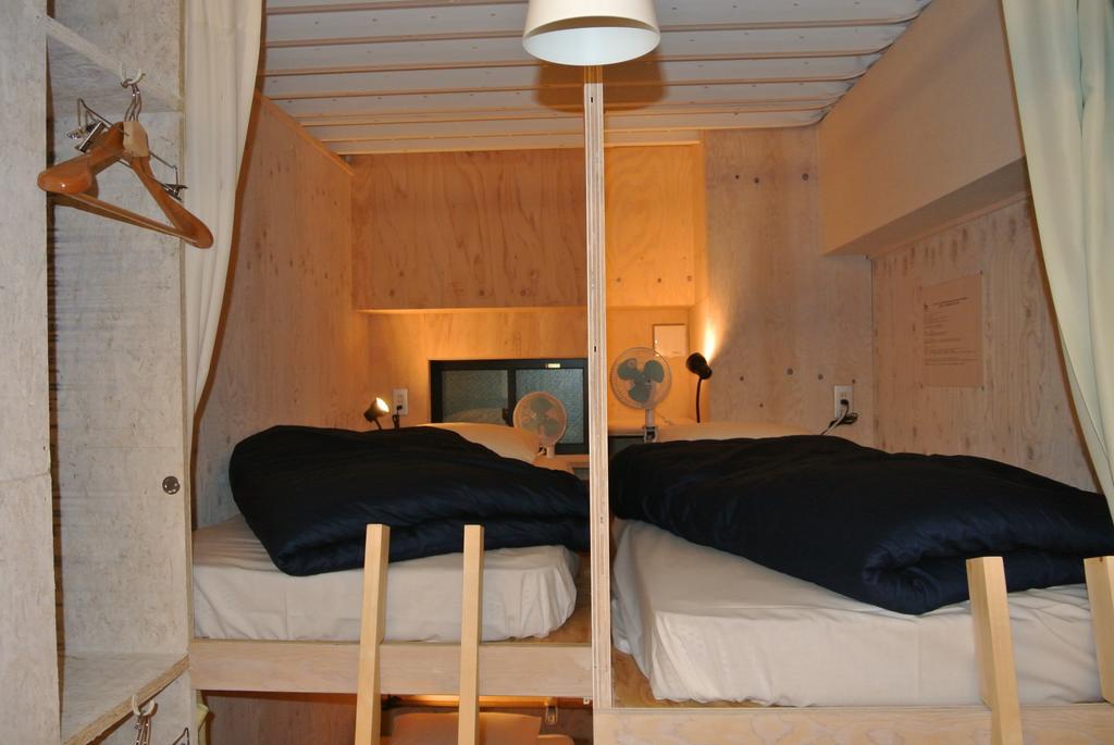 Backpackers Hotel NOOSA JAPAN in Takatsuki Tonda Bagian luar foto