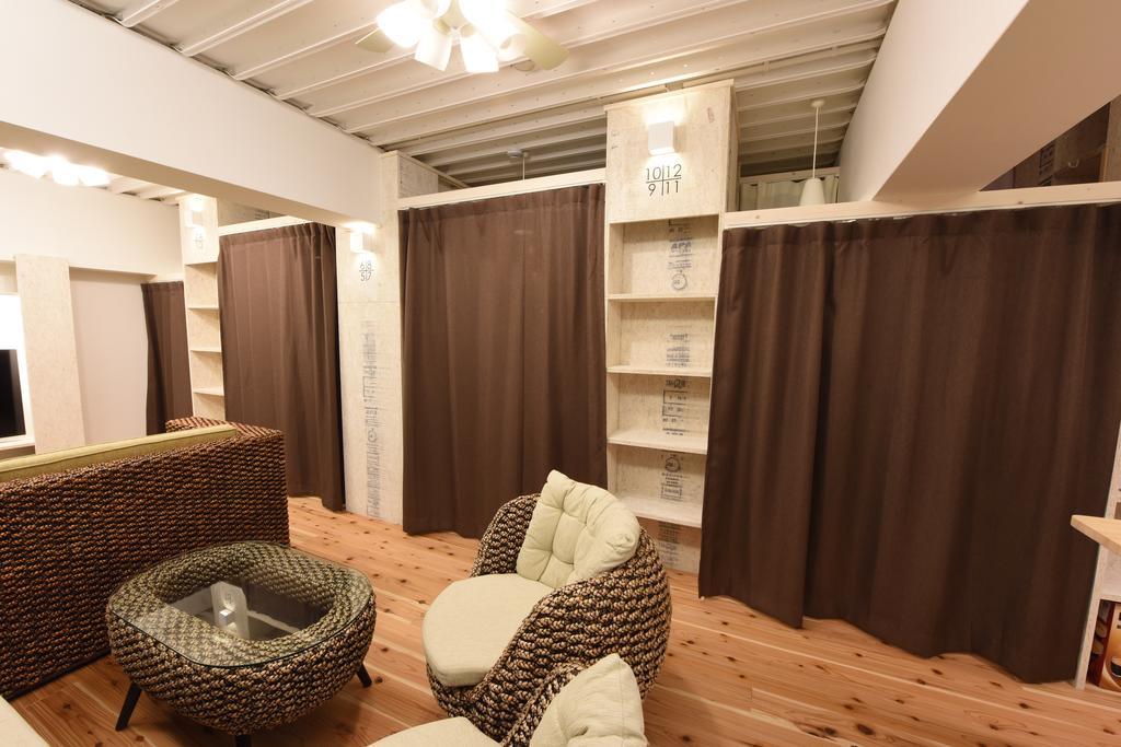 Backpackers Hotel NOOSA JAPAN in Takatsuki Tonda Bagian luar foto